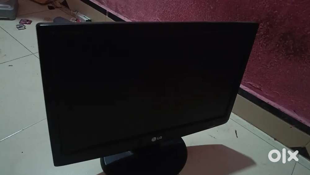 Lg moniter 17 inch best condition