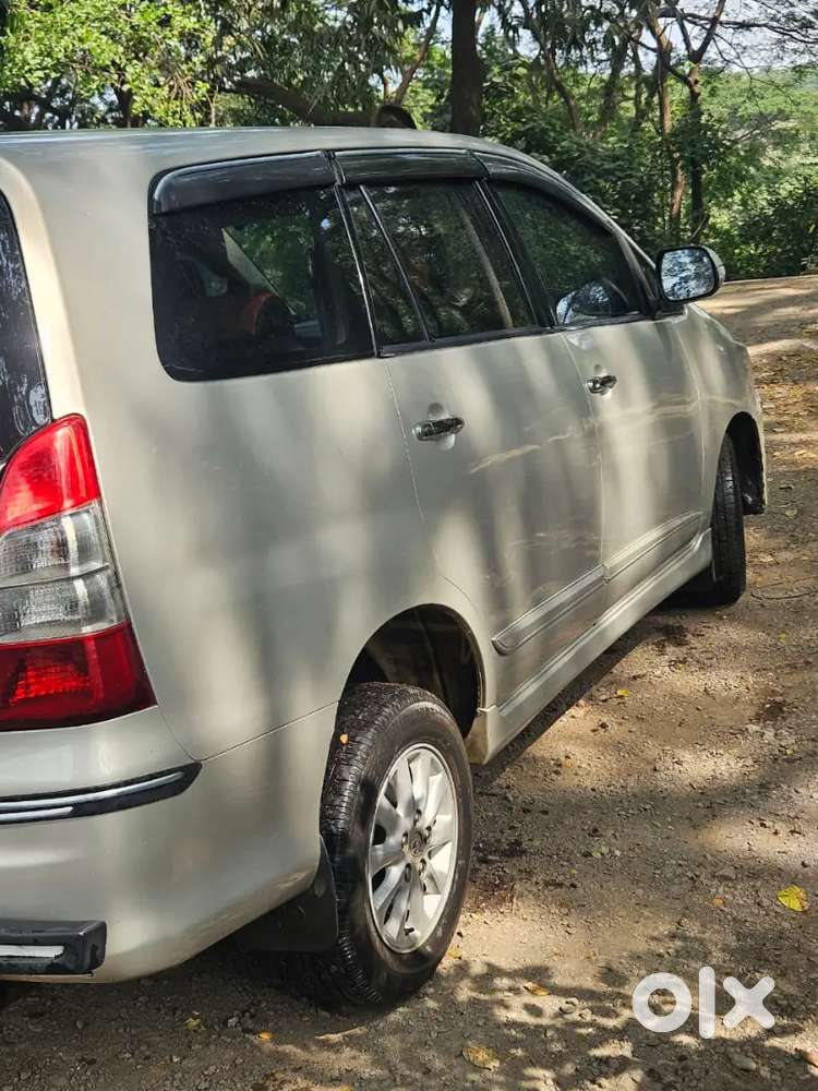 Toyota Innova 2013 Diesel 185000 Km Driven