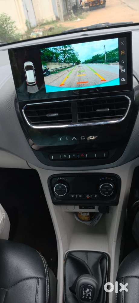 Tata Tiago Xz Plus Cng Dual Tone, 2025, Petrol