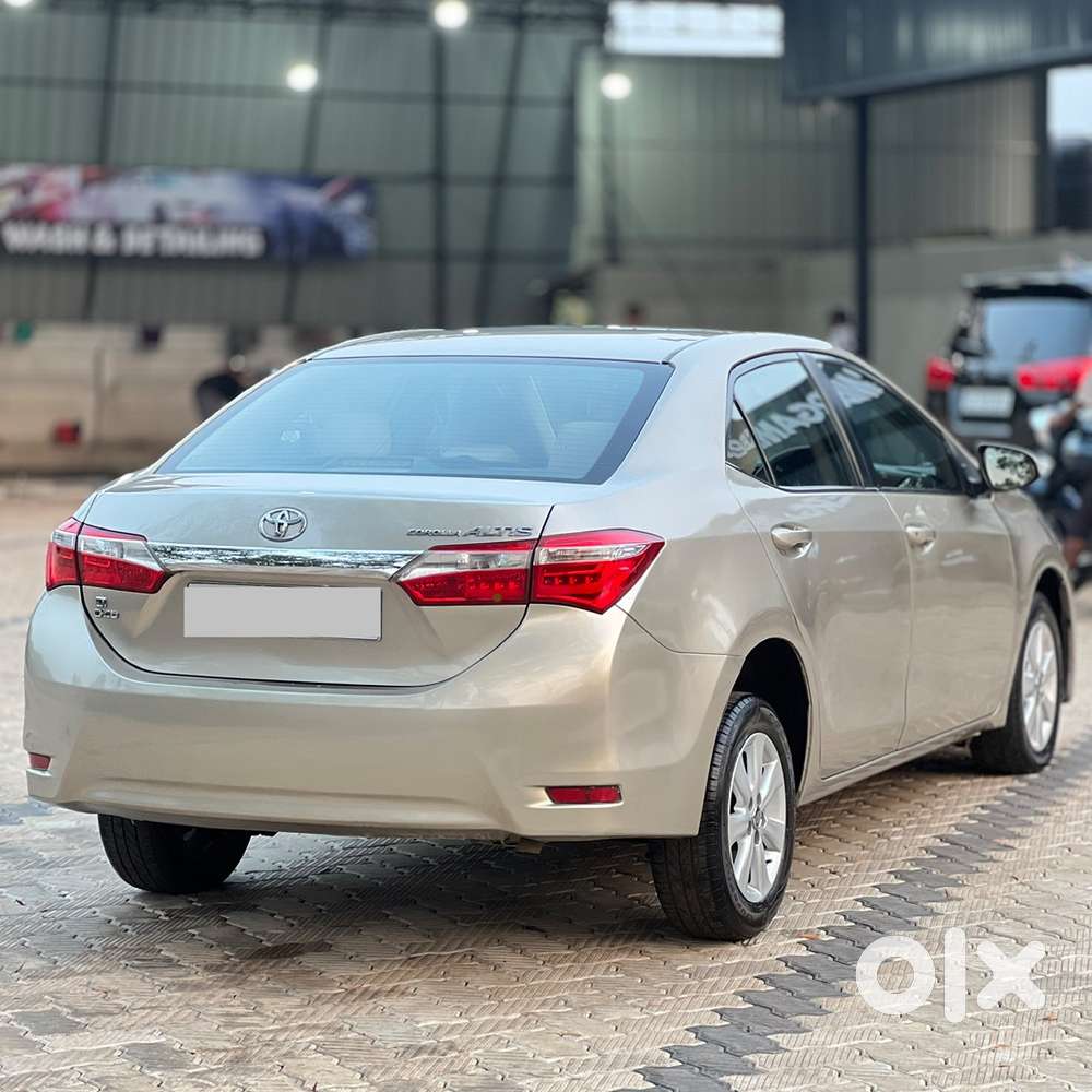 Toyota Corolla Altis 2015 Diesel Well Maintained