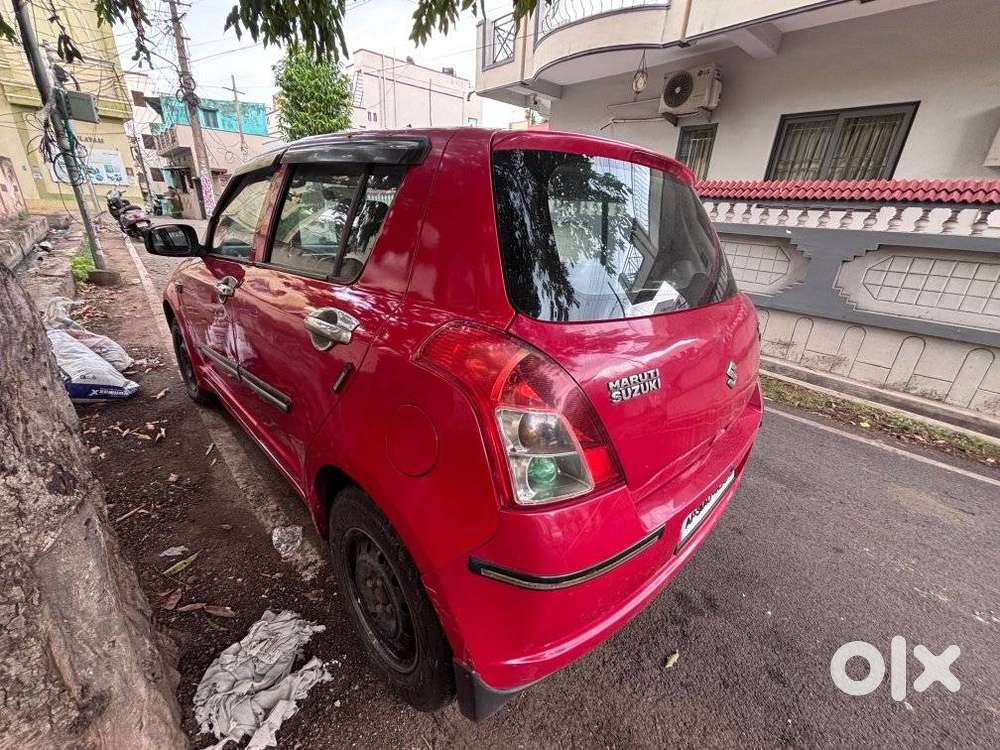 Maruti Suzuki Swift Lxi Optional-o, 2007, Petrol