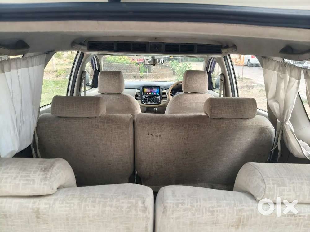 Toyota Innova 2010 Diesel Well Maintained
