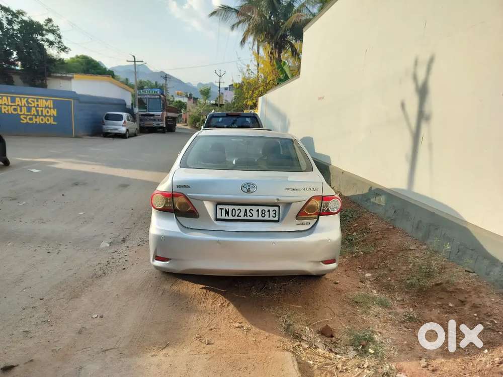 Toyota Corolla Altis 2011