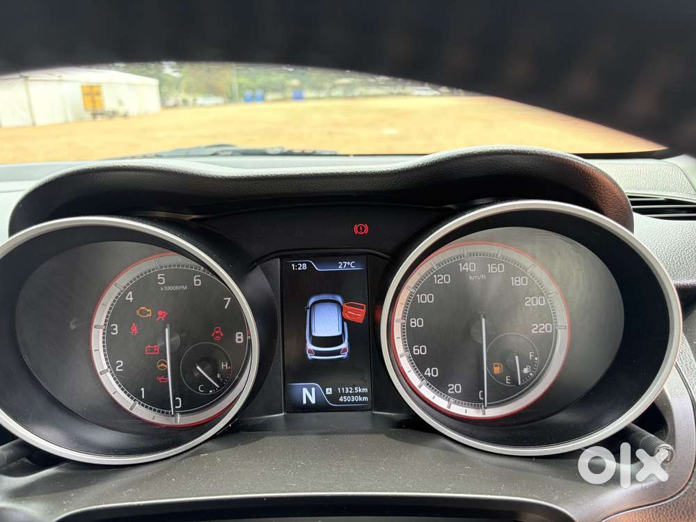 Maruti Suzuki Swift Zxi Plus Amt Dual Tone, 2023, Petrol