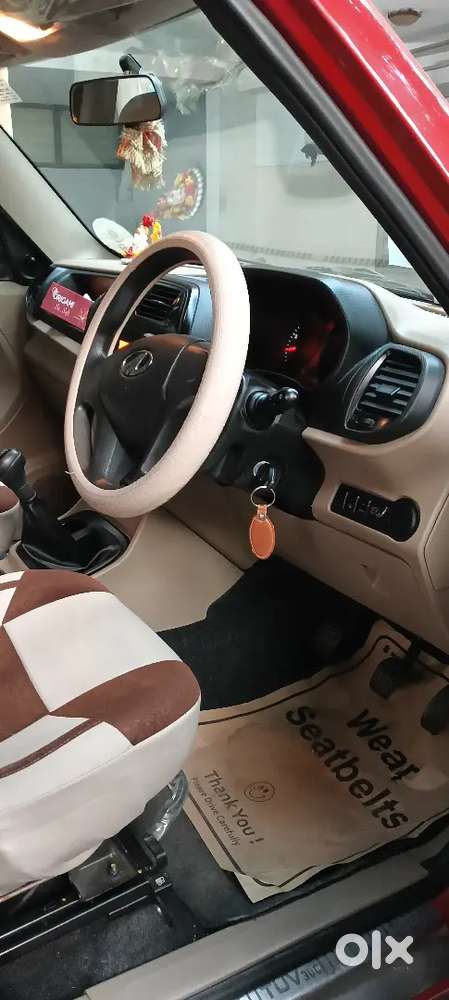 Mahindra Tuv 300 2017