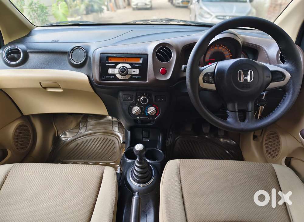 Honda Brio 2011-2013 V Mt, 2013, Petrol