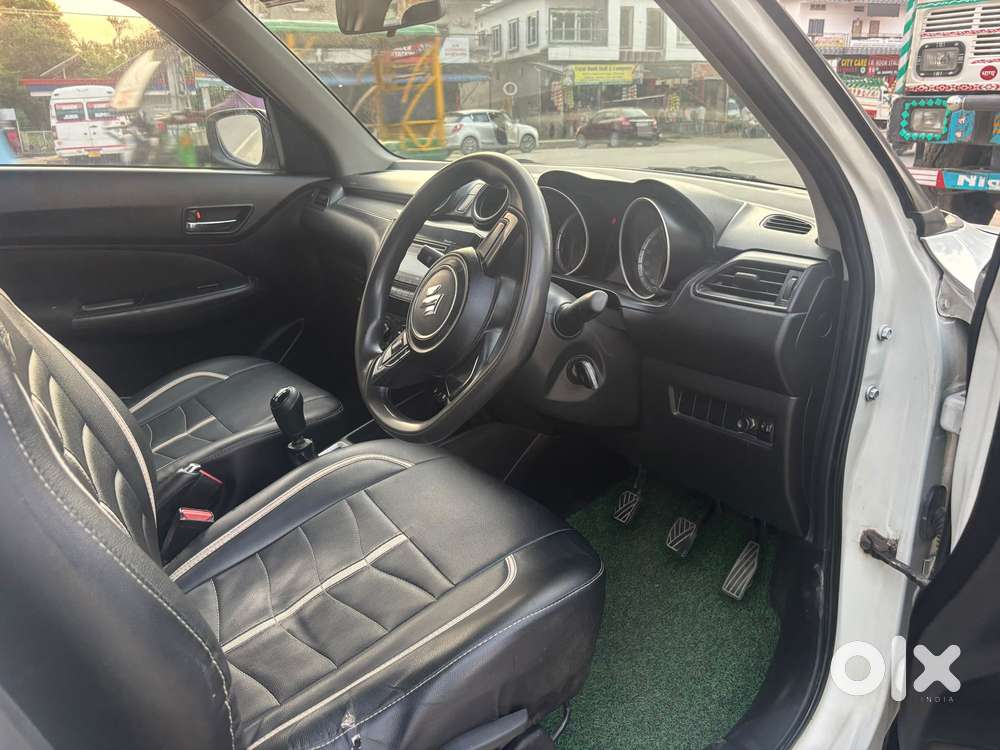 Maruti Suzuki Swift Vxi + Manual, 2018, Petrol