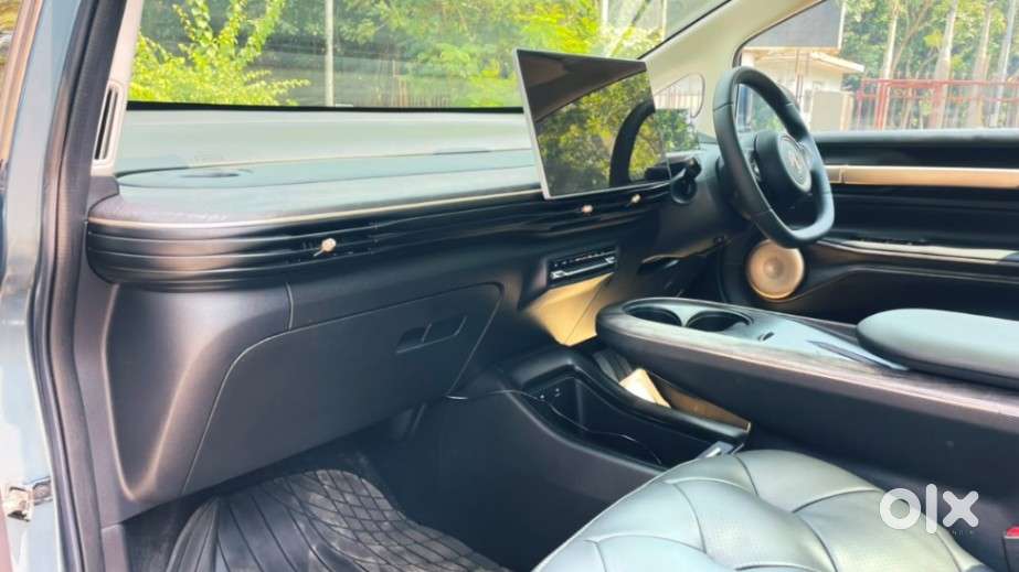 Mg Windsor Ev Essence, 2024, Electric
