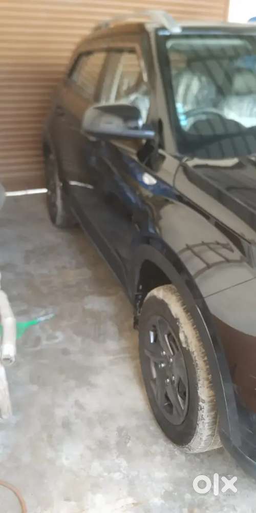 Hyundai Venue 2023 Petrol 11000 Km Driven