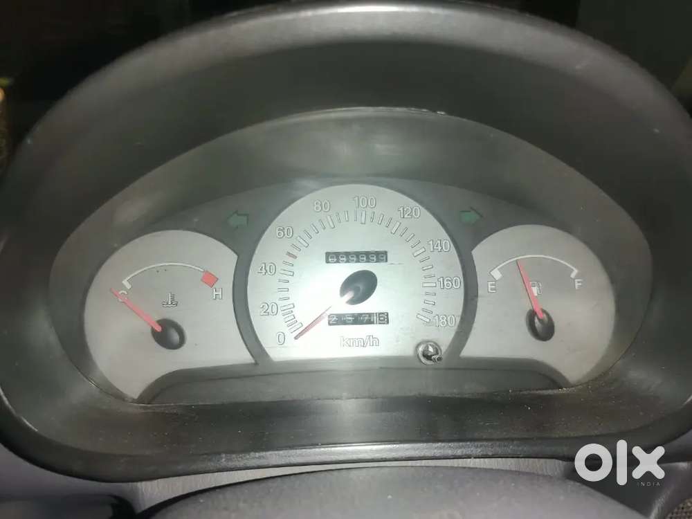 Hyundai Santro Asta 2010