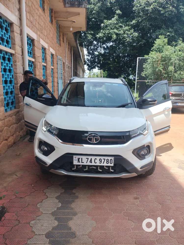 Tata Nexon 2023 Petrol