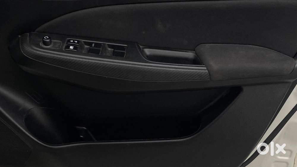 Maruti Suzuki Swift 2018 Amt Vxi, 2022, Petrol