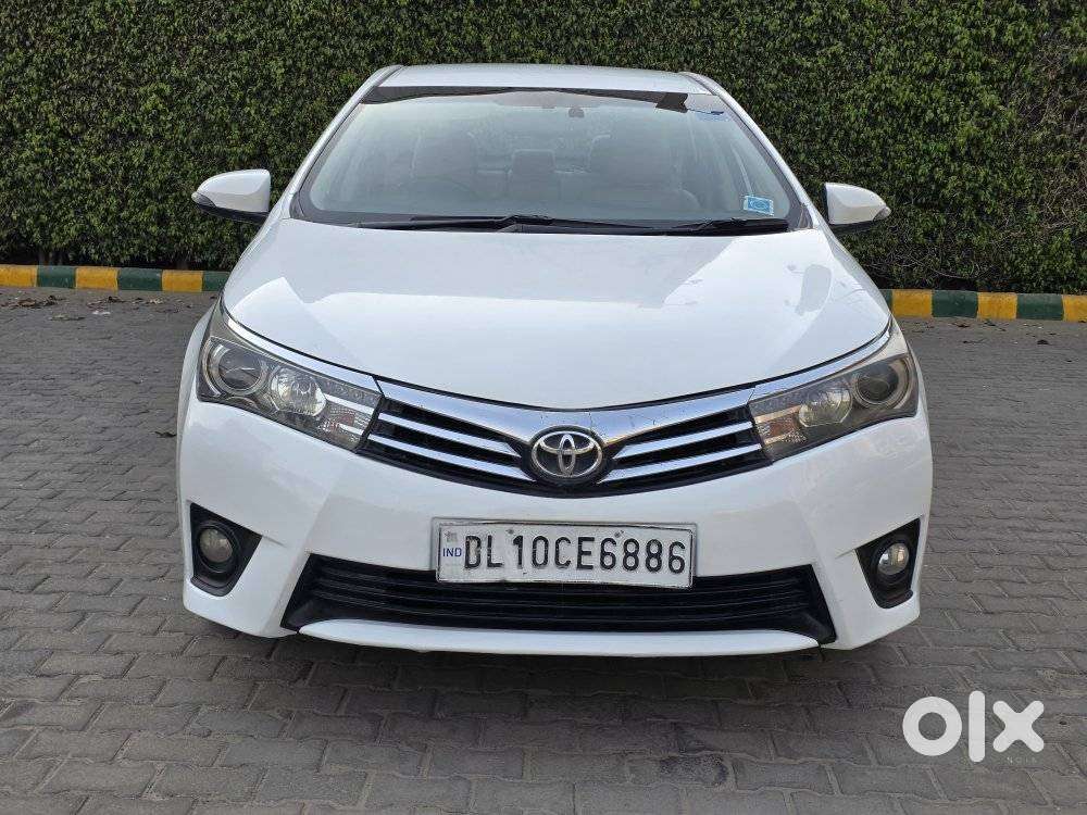 Toyota Corolla Altis 2013-2017 Vl At, 2014, Petrol