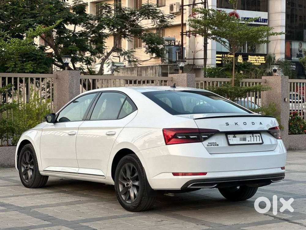 Skoda Superb 2.0 Sportline Tsi At, 2021, Petrol