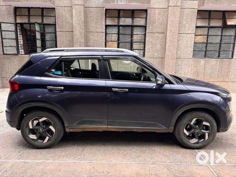 Hyundai Venue Petrol 2019