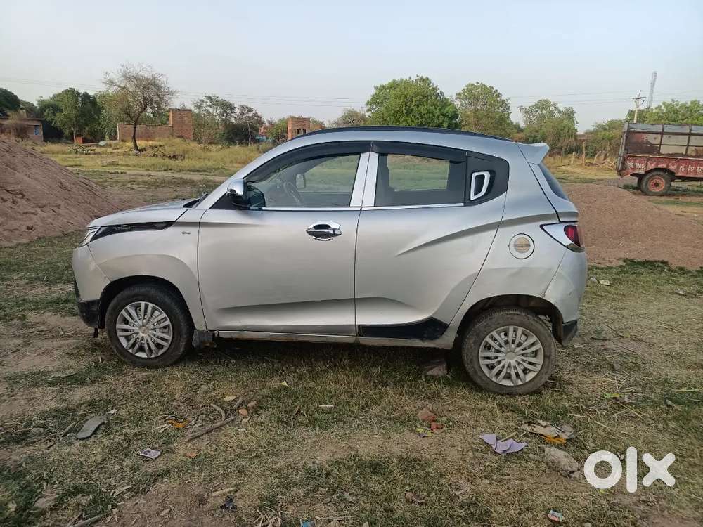 Mahindra Kuv 100 2017 Diesel 90000 Km Driven