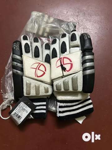 Adidas st original left hand cricket batting gloves Suresh Raina