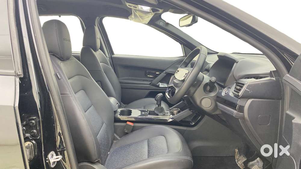 Tata Safari Accomplished Dark Edition, 2024, Diesel