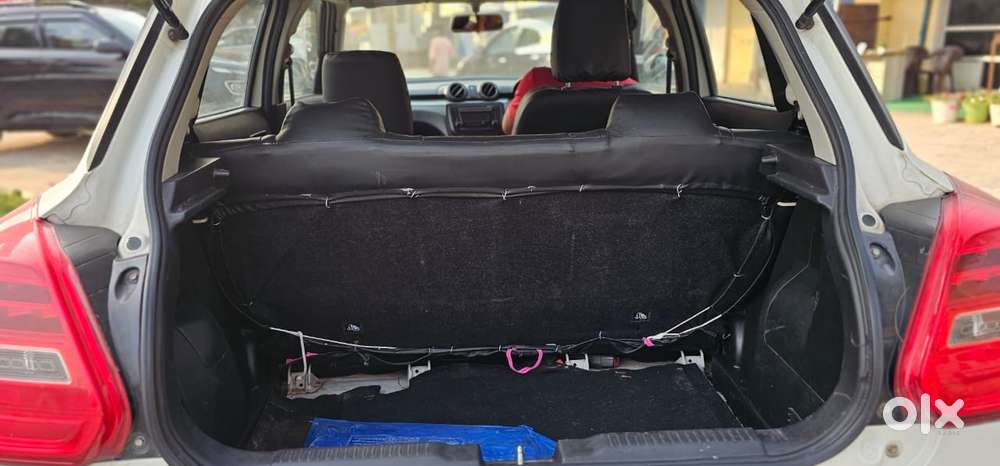 Maruti Suzuki Swift Vxi 1.2 Abs Bs-iv, 2018, Petrol