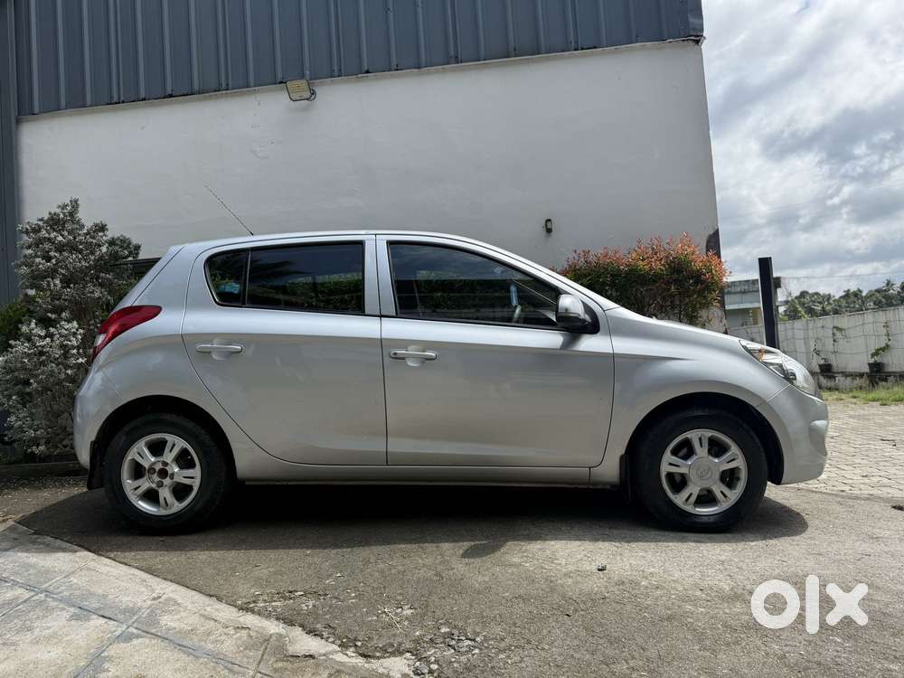 Hyundai I20 Sportz 1.2 Bs-iv, 2010, Petrol