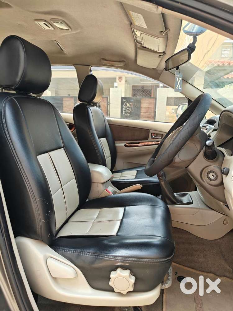 Toyota Innova 2.0 V, 2012, Diesel