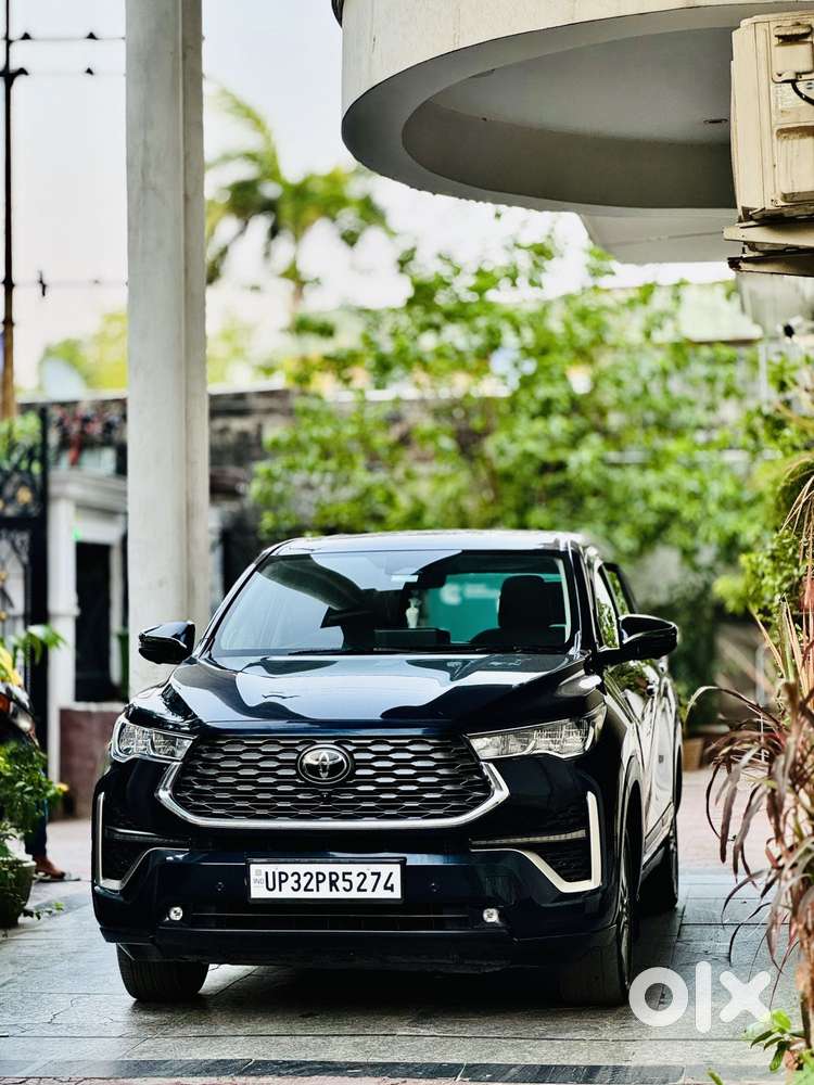 Toyota Innova Hycross 2.0 Zx Hybrid 7 Str, 2024, Petrol