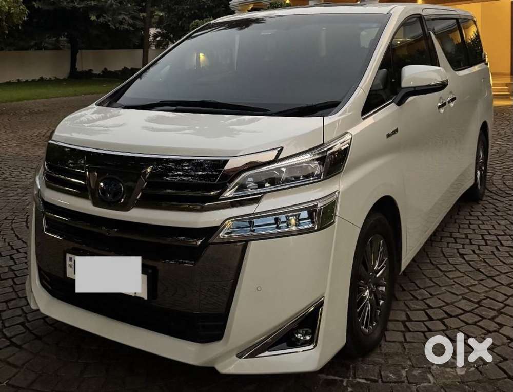 Toyota Vellfire 2.5 Executive Lounge, 2021, Petrol