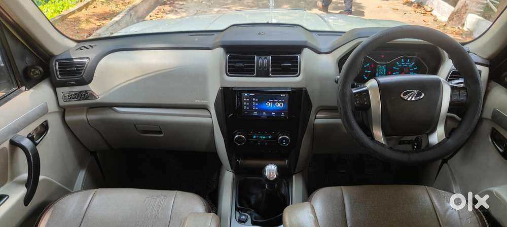 Mahindra Scorpio S10, 2015, Diesel