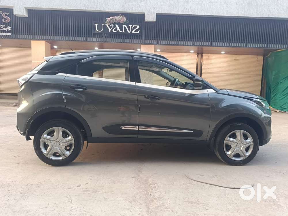 Tata Nexon, 2022, Petrol