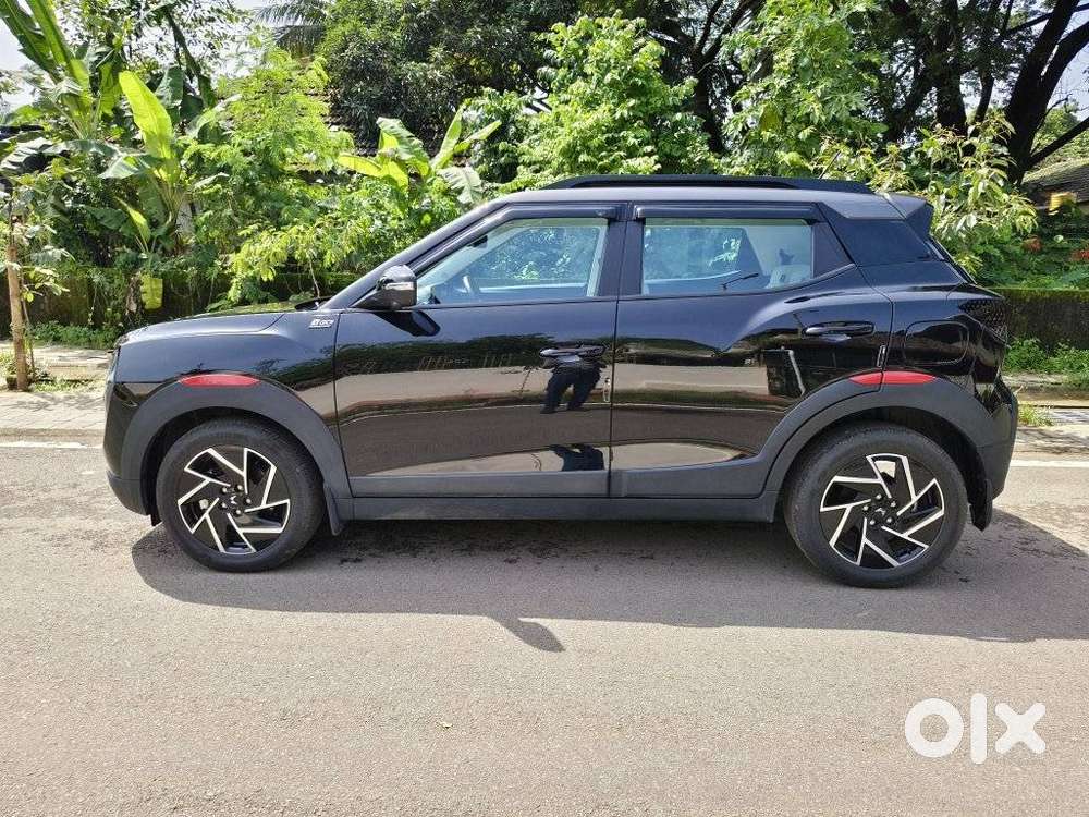 Mahindra Xuv 3xo Ax7l 1.2 Petrol At (pg), 2024, Petrol