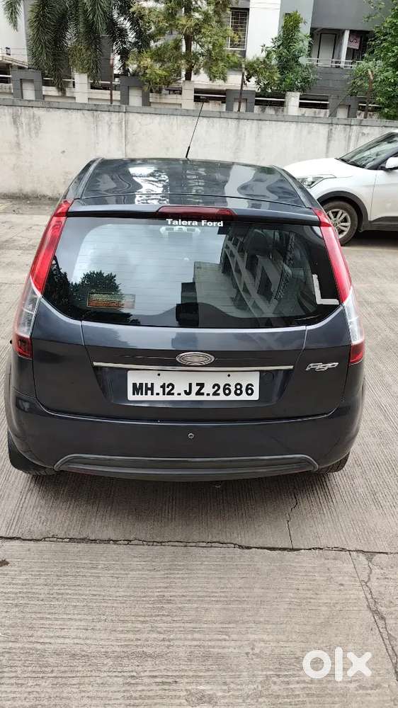 Ford Figo 1.2 Zxi 2013