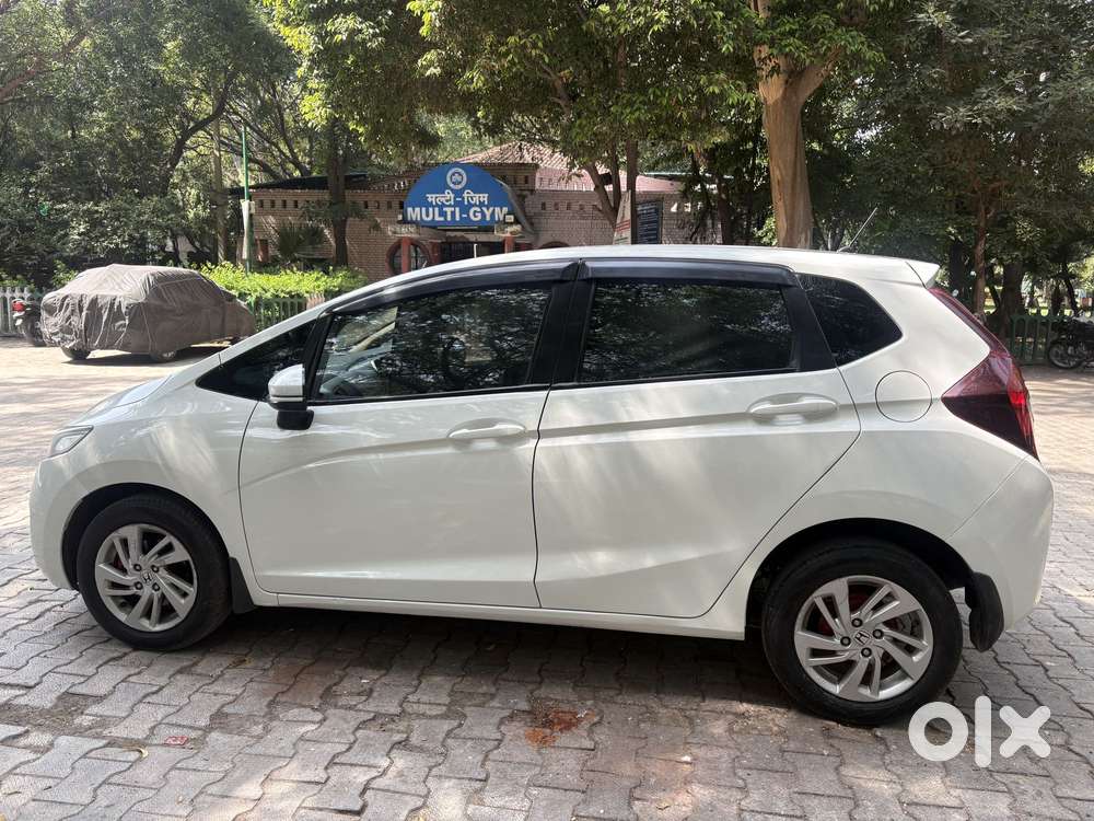 Honda Jazz V Automatic, 2016, Petrol
