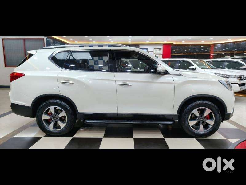 Mahindra Alturas G4 4wd At, 2021, Diesel