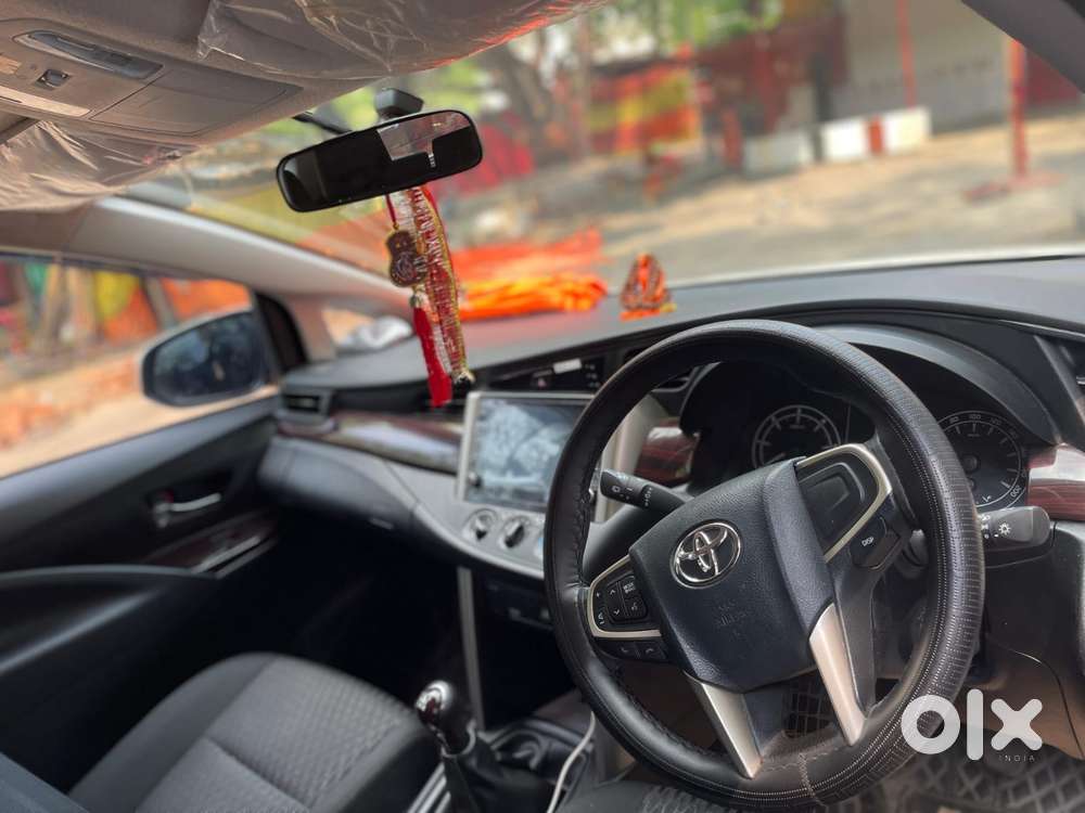 Toyota Innova Crysta [2020-ongoing] 2.4 Gx 7 Str, 2025, Diesel