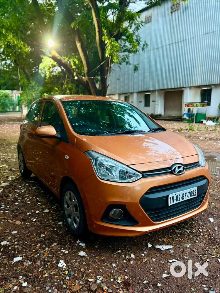 2016 Hyundai Grand I10  Only 8,000 Km Driven  Showroom Condition