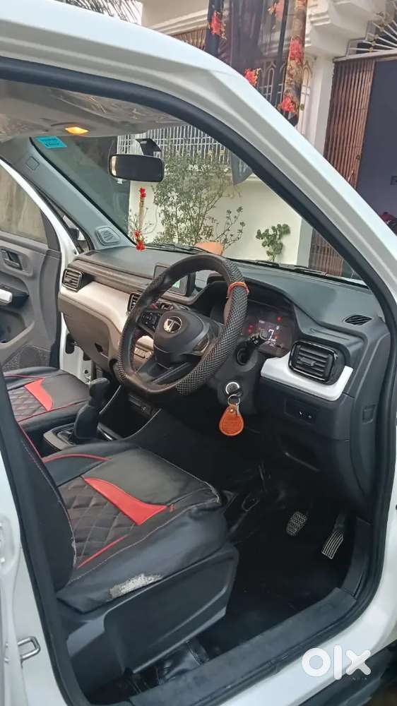 Tata Punch 2024 Petrol 900 Km Driven