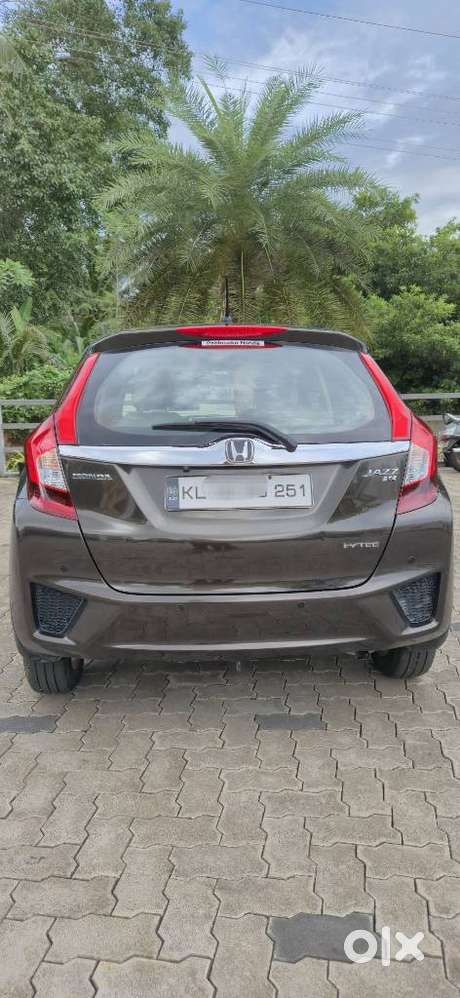 Honda Jazz 1.2 V I Vtec Privilege, 2017, Petrol