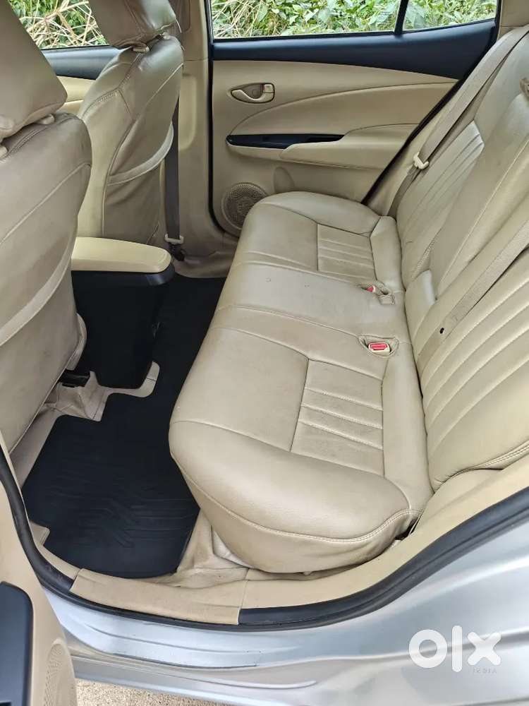 Toyota Yaris Petrol& Cng 2019