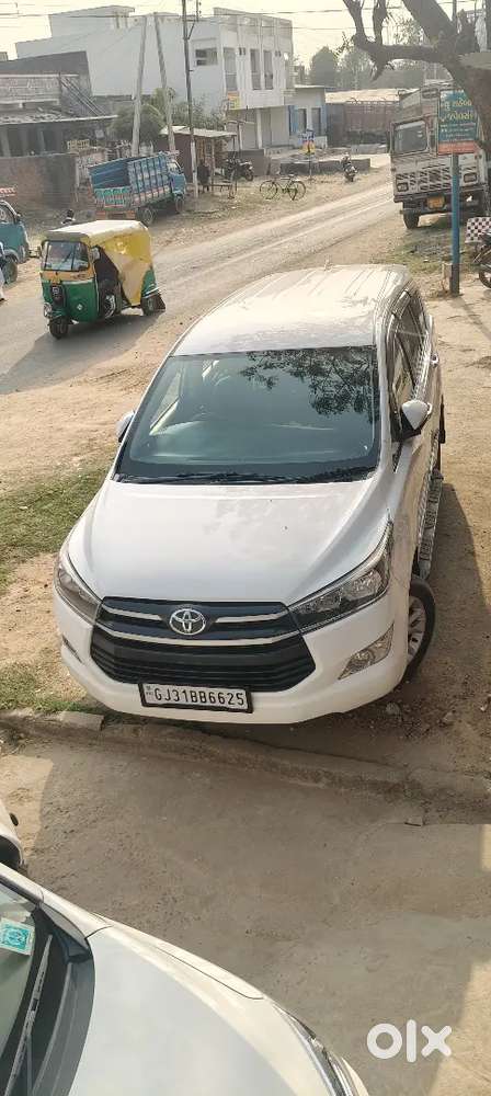 Toyota Innova Crysta 2016
