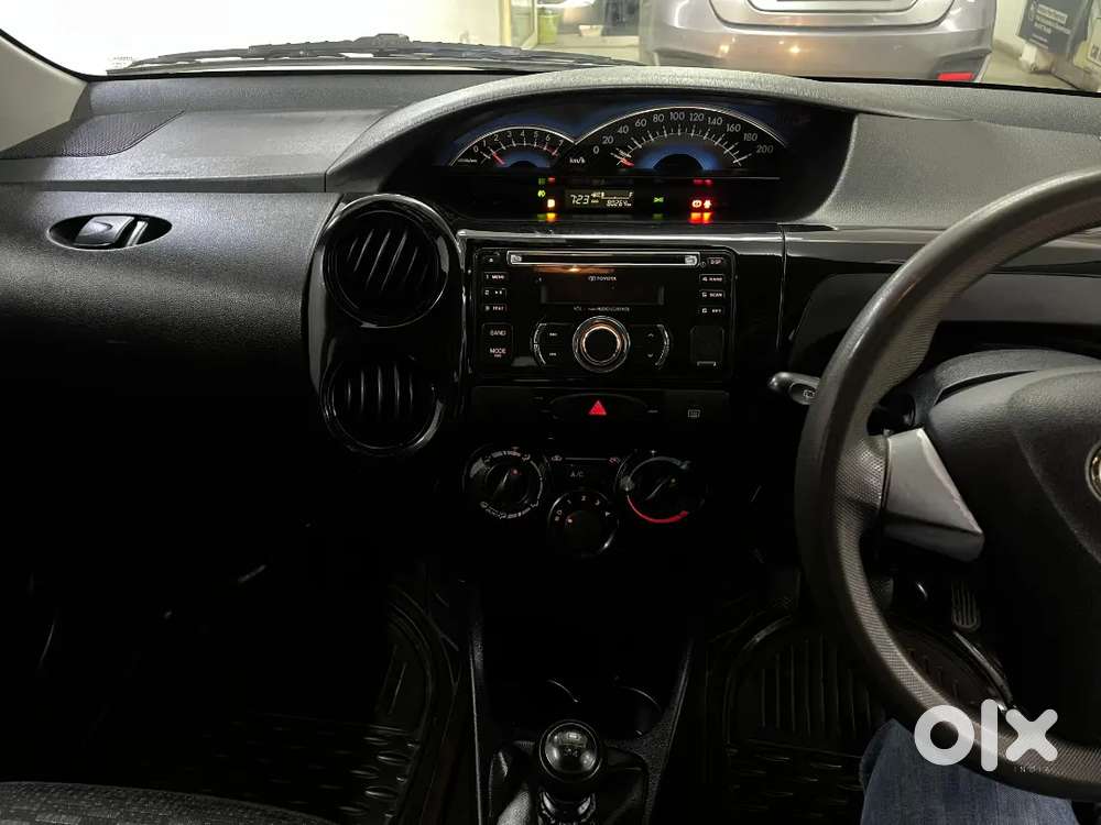 Toyota Etios Cross 2015 Diesel 80000 Km Driven