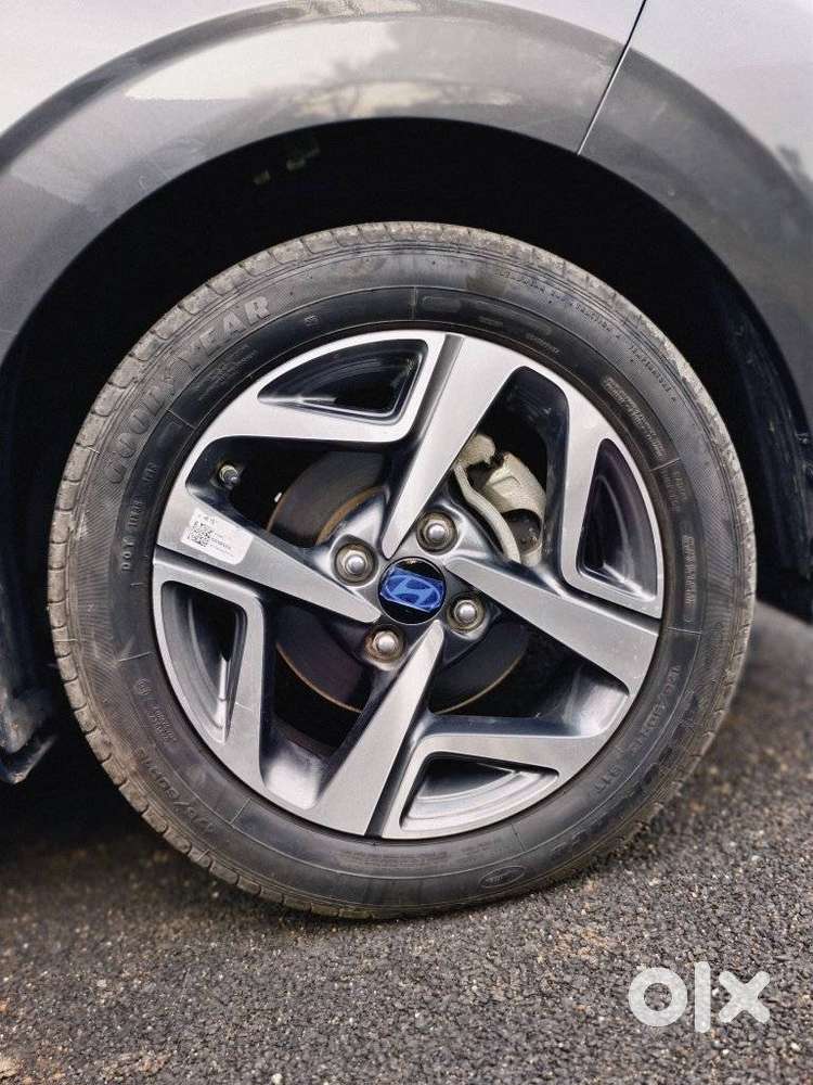 Hyundai Aura 1.2 Sx Petrol Manual, 2024, Petrol