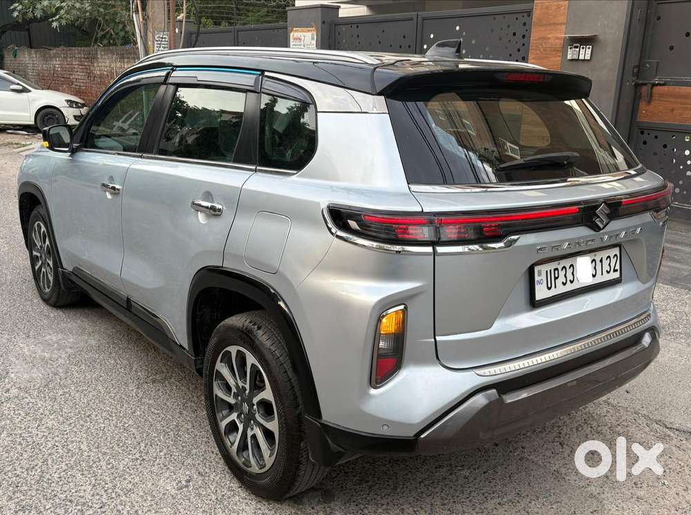 Maruti Suzuki Grand Vitara 1.5 Zeta Plus Dual Tone Intelligent Hybri..