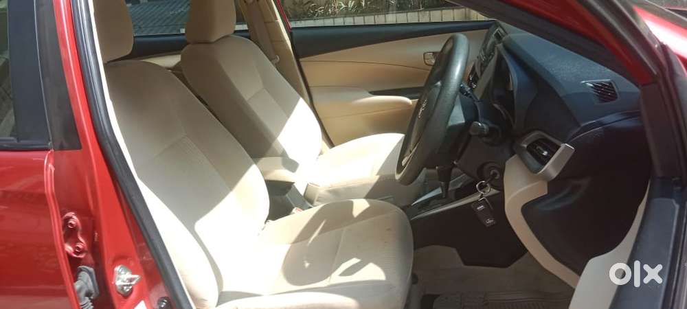 Toyota Yaris J Cvt, 2019, Petrol