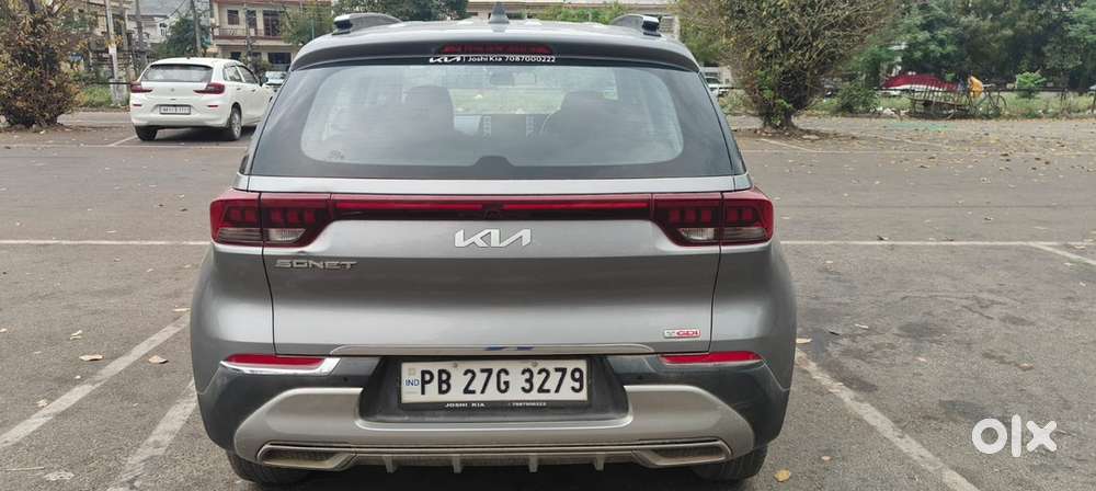 Kia Sonet Petrol 2021