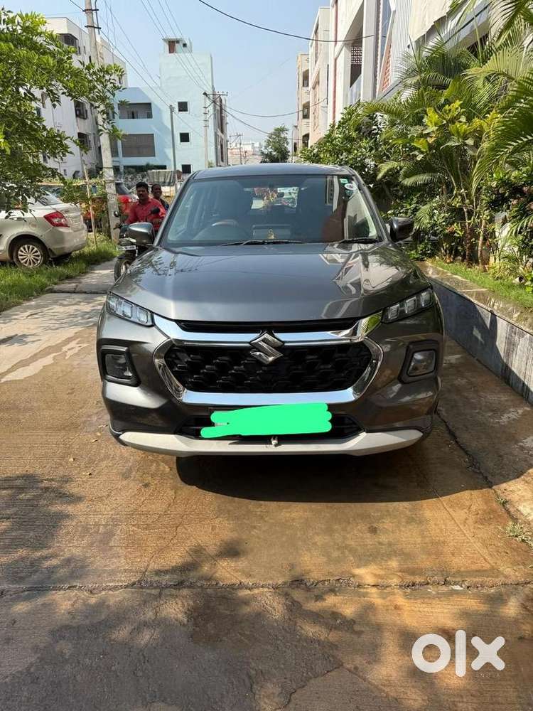 Maruti Suzuki Grand Vitara 2023 Petrol Well Maintained
