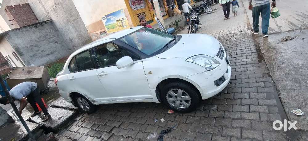 Maruti Suzuki Dzire 2012 Petrol 141000 Km Driven