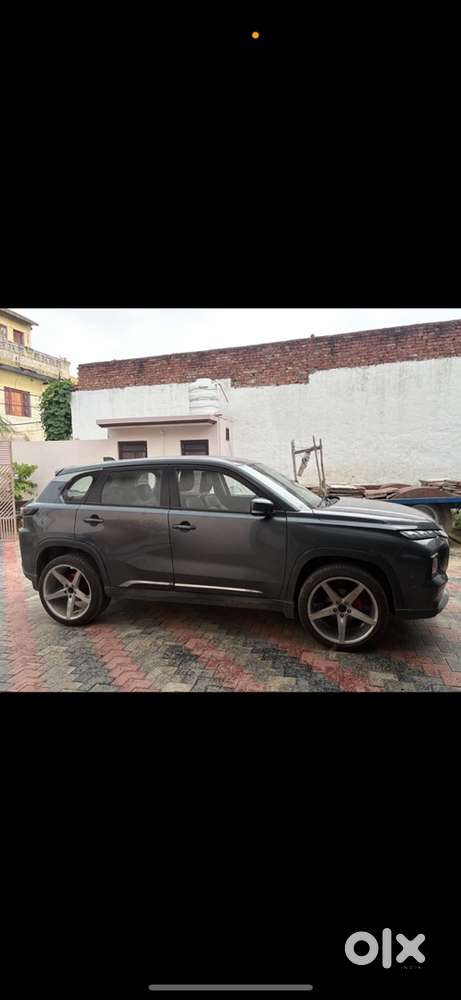 Maruti Suzuki Grand Vitara 2023 Petrol Well Maintained