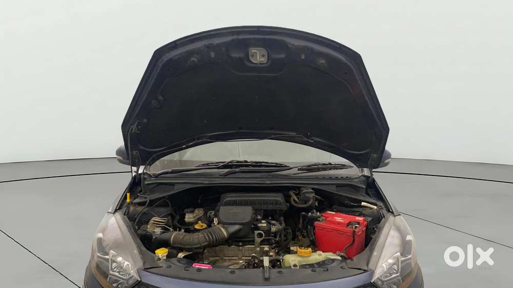 Tata Tigor Xza, 2018, Petrol