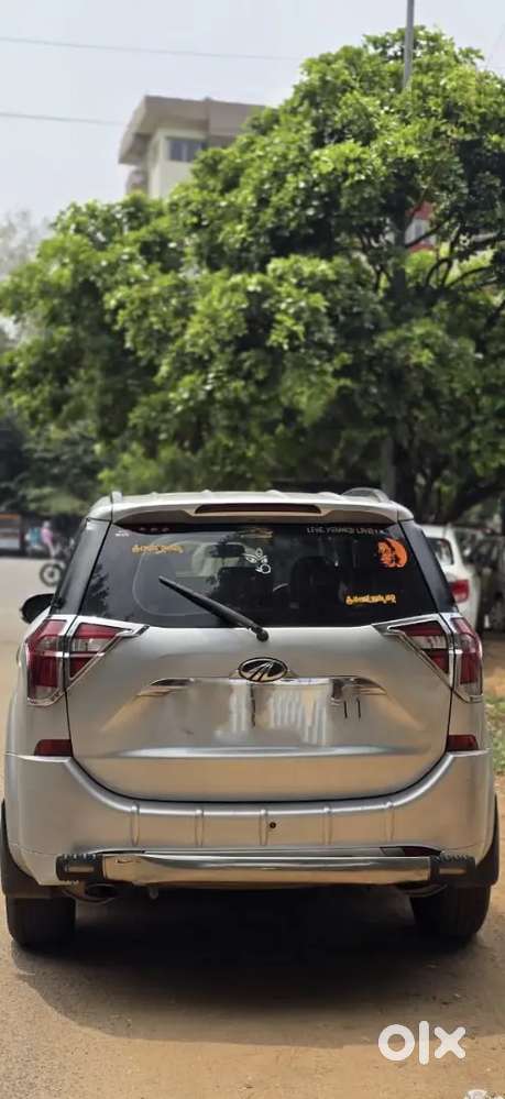 Mahindra Xuv500 2019