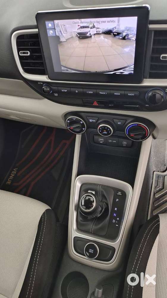 Hyundai Venue 1.0 S (o) Turbo Dct, 2022, Petrol